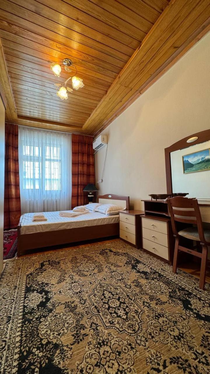 オシ Дом 14 Bed & Breakfast エクステリア 写真